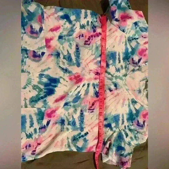 Tye dye scrub top by scrubstar pink and blue medium - Picture 3 of 4